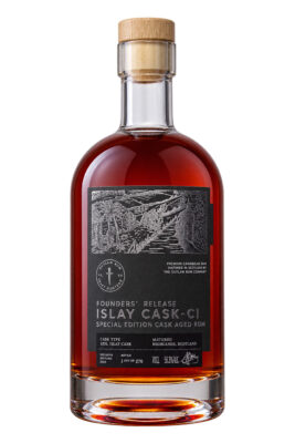 Outlaw Rum Founders’ Release Islay Cask-CI eine Flasche Outlaw Rum Founders’ Release Islay Cask-CI