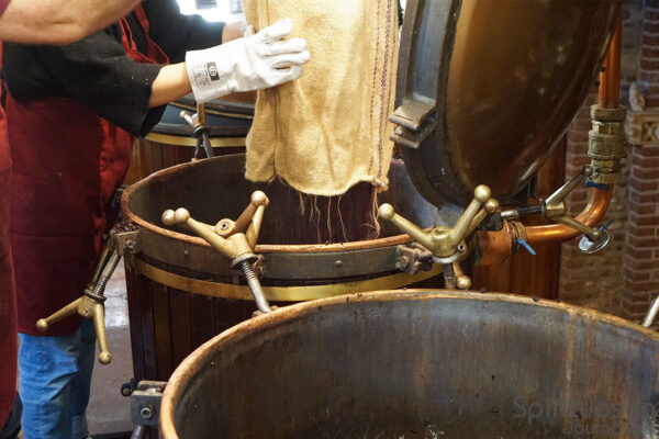 Befüllen des Dampfkessels