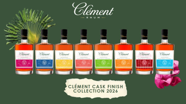 Rhum Clément Cask Finish Collection 2026 eine Montage aus acht Flaschen auf dunkelgrünem Grund