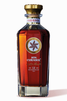 eine Flasche Ron Curasol 12 Jahre
