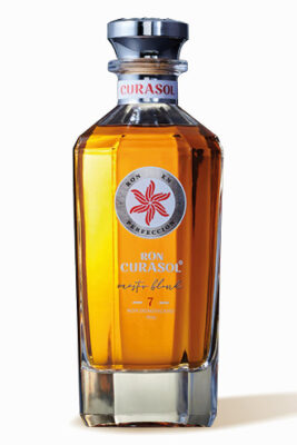 eine Flasche Ron Curasol 7 Jahre