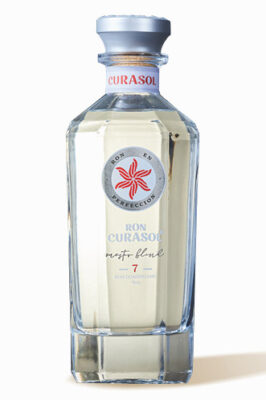 eine Flasche Ron Curasol 7 Jahre Blanco