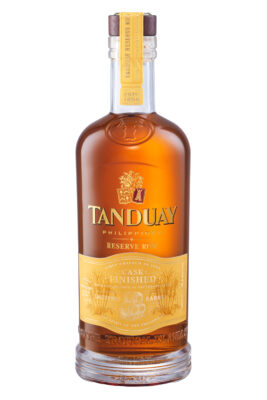 Tanduay Sauternes Cask Finish eine Flasche Tanduay Sauternes Cask Finish
