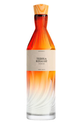 Tequila Rosaluz Reposado eine Flasche Tequila Rosaluz Reposado