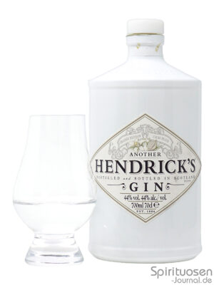 Another Hendrick's Gin eine Flasche Another Hendrick's Gin nebst Glas