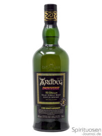Ardbeg Smokiverse im Test: Mineralisch-rußiger Torfrauch und eine delikate Süße