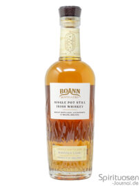 Boann Single Pot Still Marsala Cask Vorderseite Boann Single Pot Still Marsala Cask Vorderseite