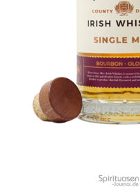 der Verschluss einer Flasche Hinch Single Malt