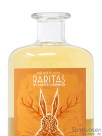 der Hals einer Flasche Lantenhammer Raritas Marille