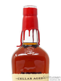Maker's Mark Cellar Aged 2024 Release Hals der Hals einer Flasche Maker's Mark Cellar Aged 2024 Release