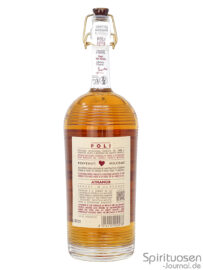 eine Flasche Poli Athanor von hinten