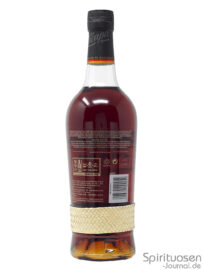 eine Flasche Ron Zacapa Solera Gran Reserva von hinten