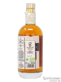 RumerIE BaRON Rückseite eine Flasche RumerIE BaRON von hinten