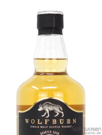 der Hals einer Flasche Wolfburn Northland 8 Jahre
