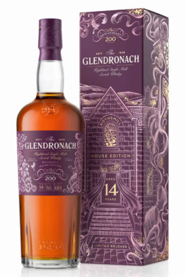 eine Flasche The Glendronach 14 Jahre Boynsmill House Edition nebst Geschenkverpackung