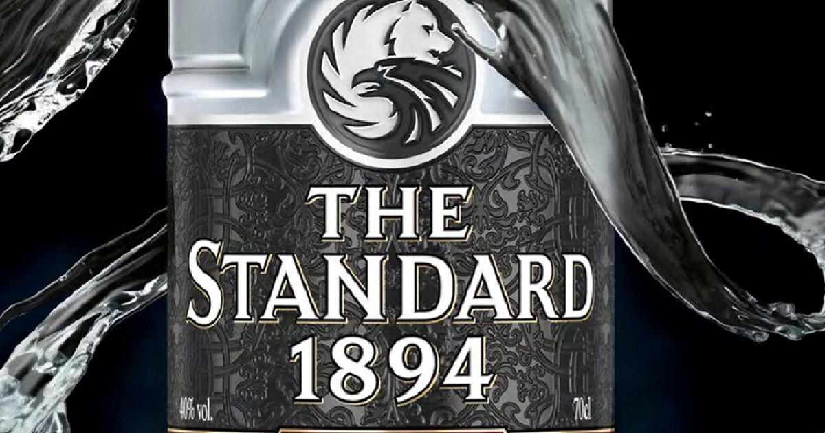 „Back to Black“: Fratelli Gancia redesignt The Standard 1894 Vodka
