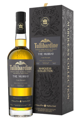 eine Flasche Tullibardine The Murray 2013 Cask Strength nebst Geschenkhülle