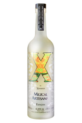 X by Xiaman Mezcal eine Flasche X by Xiaman Mezcal